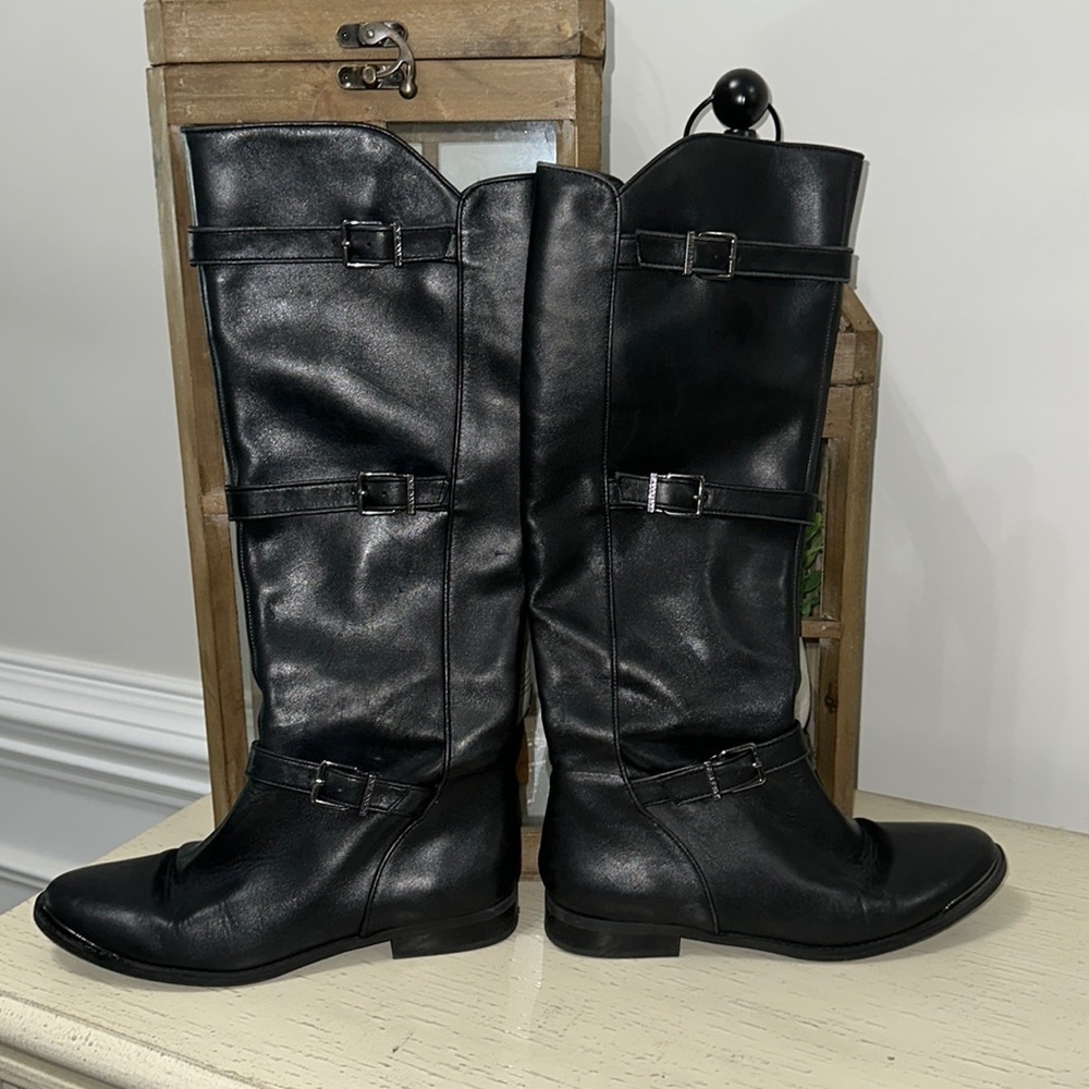 Gianni Bini Black Buckle Low Heel Riding Boot size 8